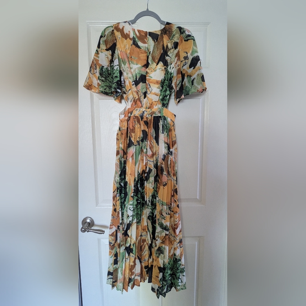 Flying Tomato Green and Orange Maxi Dress - Picture 2 of 10